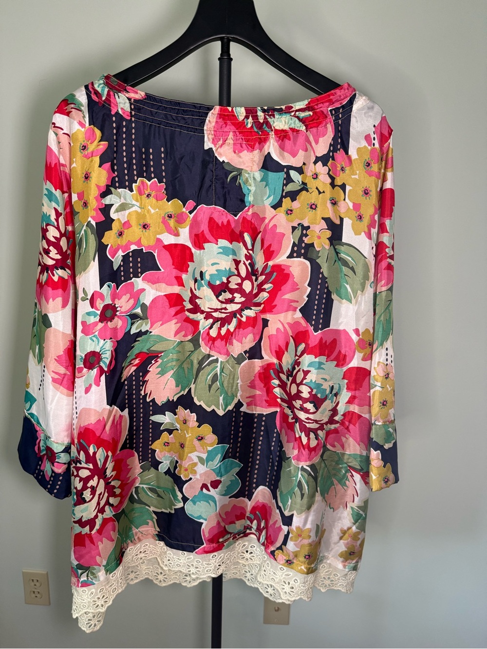 Johnny Was - Floral Peasant Blouse - Pink & Navy XXL - Picture 4 of 4